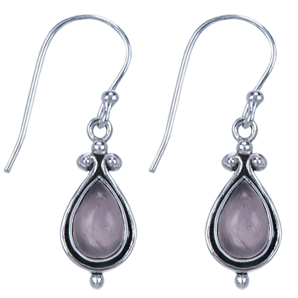 Silver earring with rose quartz
